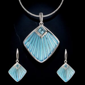 Silver Sea Shell