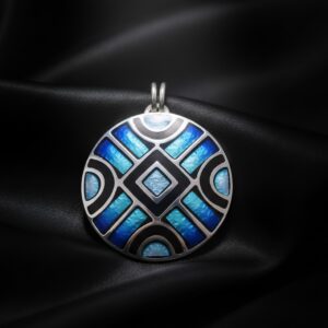 درع الفايكنج الفضي